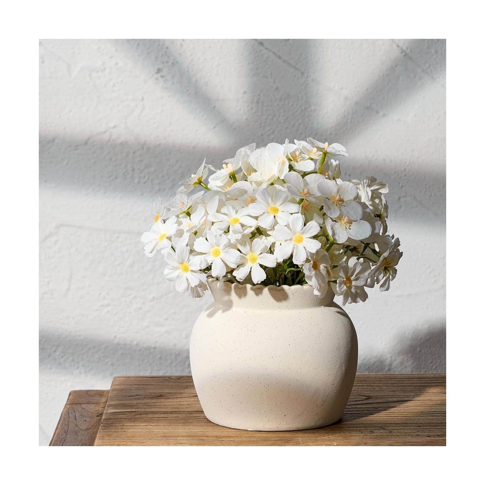 Ceramic Flower Vase / 18967-white / 4.8 Inch