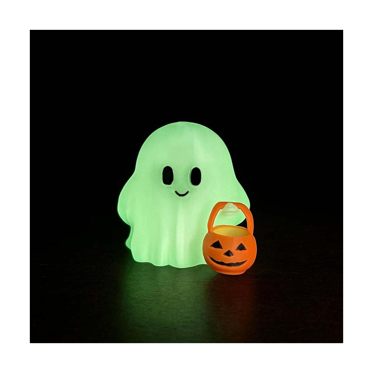 Halloween Decor Fluorescence Ghost Figurines Carrying Pumpkins – Mini Cute 3D Printing Spooky Table Statue Halloween Festive Decoration for Holiday Bookshelf Terrace Bedroom Indoor Home Tabletop Gifts