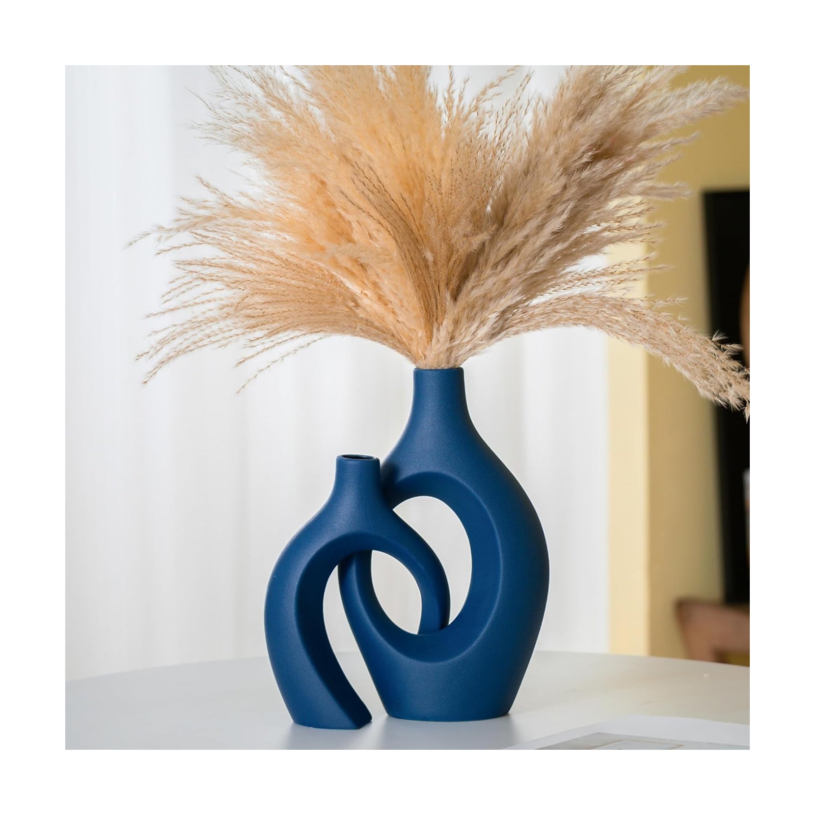 Lvases Snuggle Hollow Ceramic Vase of 2, Modern Minimalist Decorative Vases