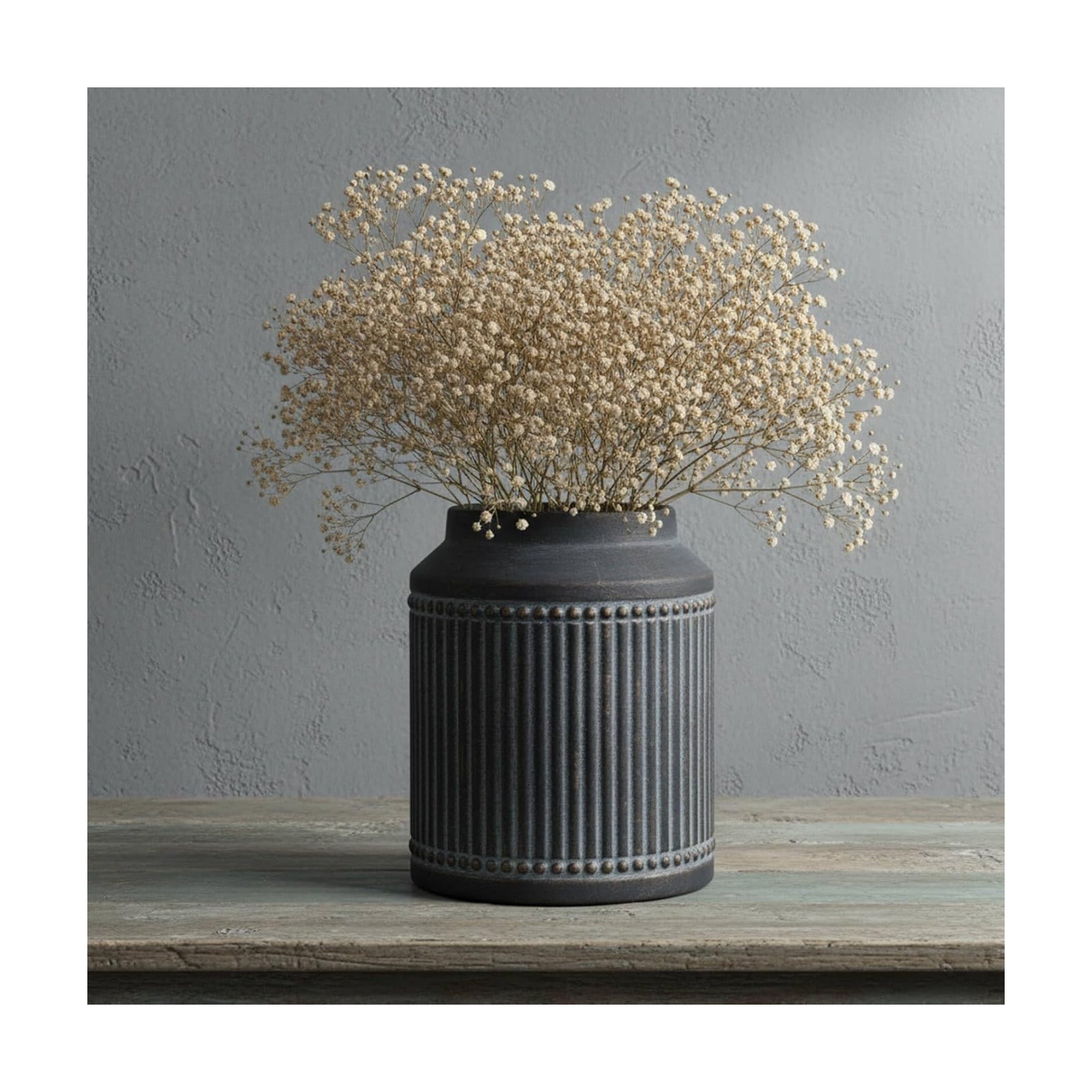Ribbed Ceramic Vase / Black / 7.32 Inch