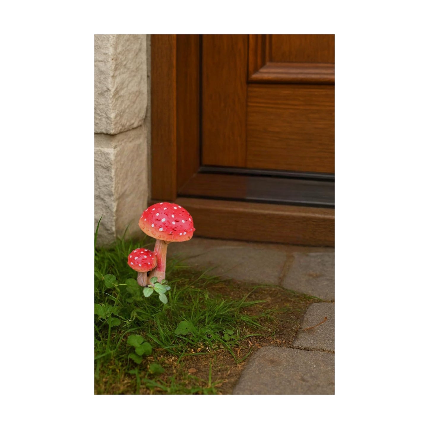 Assorted Sizes Resin Garden Mushrooms / Mother & Child Mushroom / Set of 6