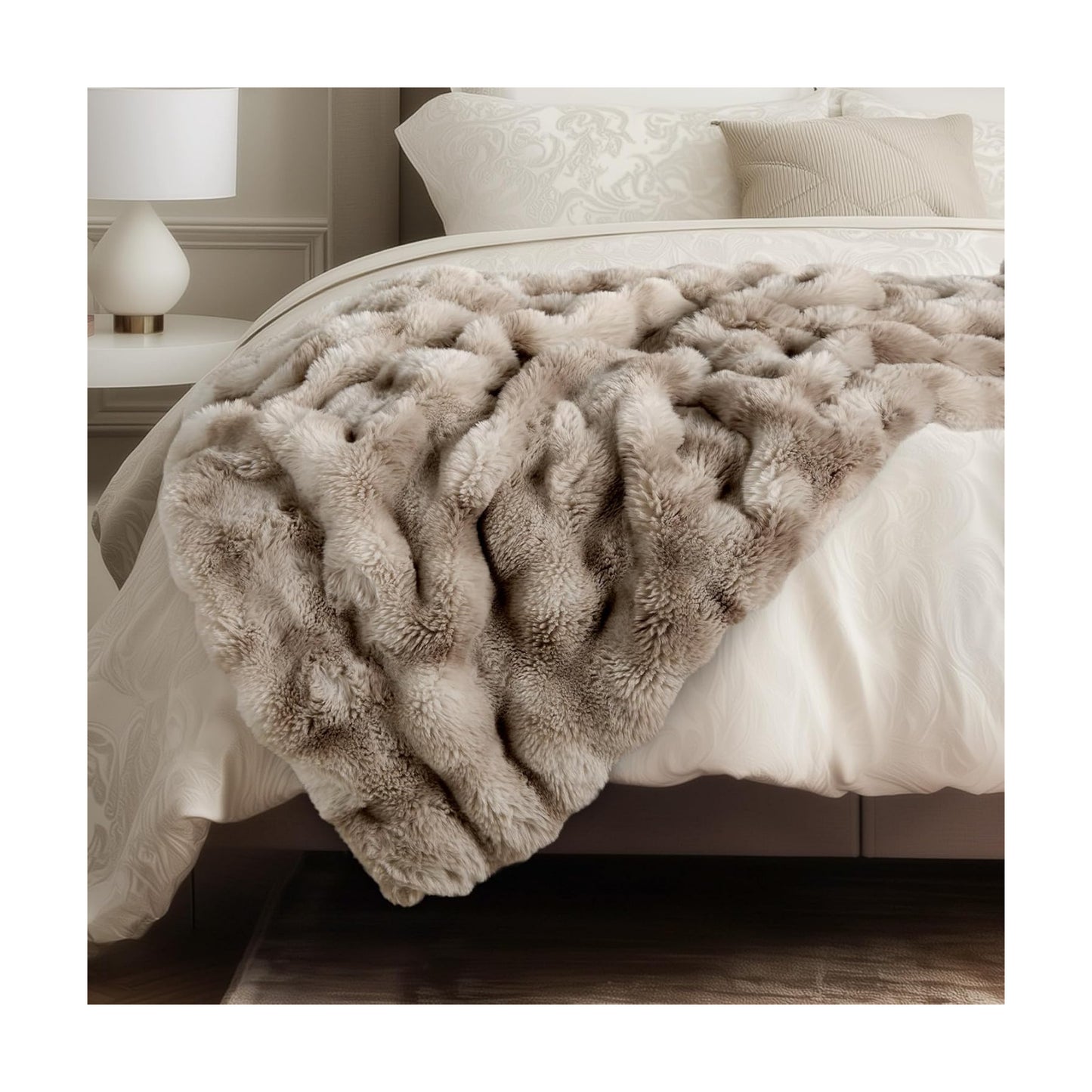 Ultra Soft Cozy Faux Fur Throw Blanket, Fuzzy Plush Thick Bubble Blanket, Oversize Luxury Fluffy Blanket for Couch