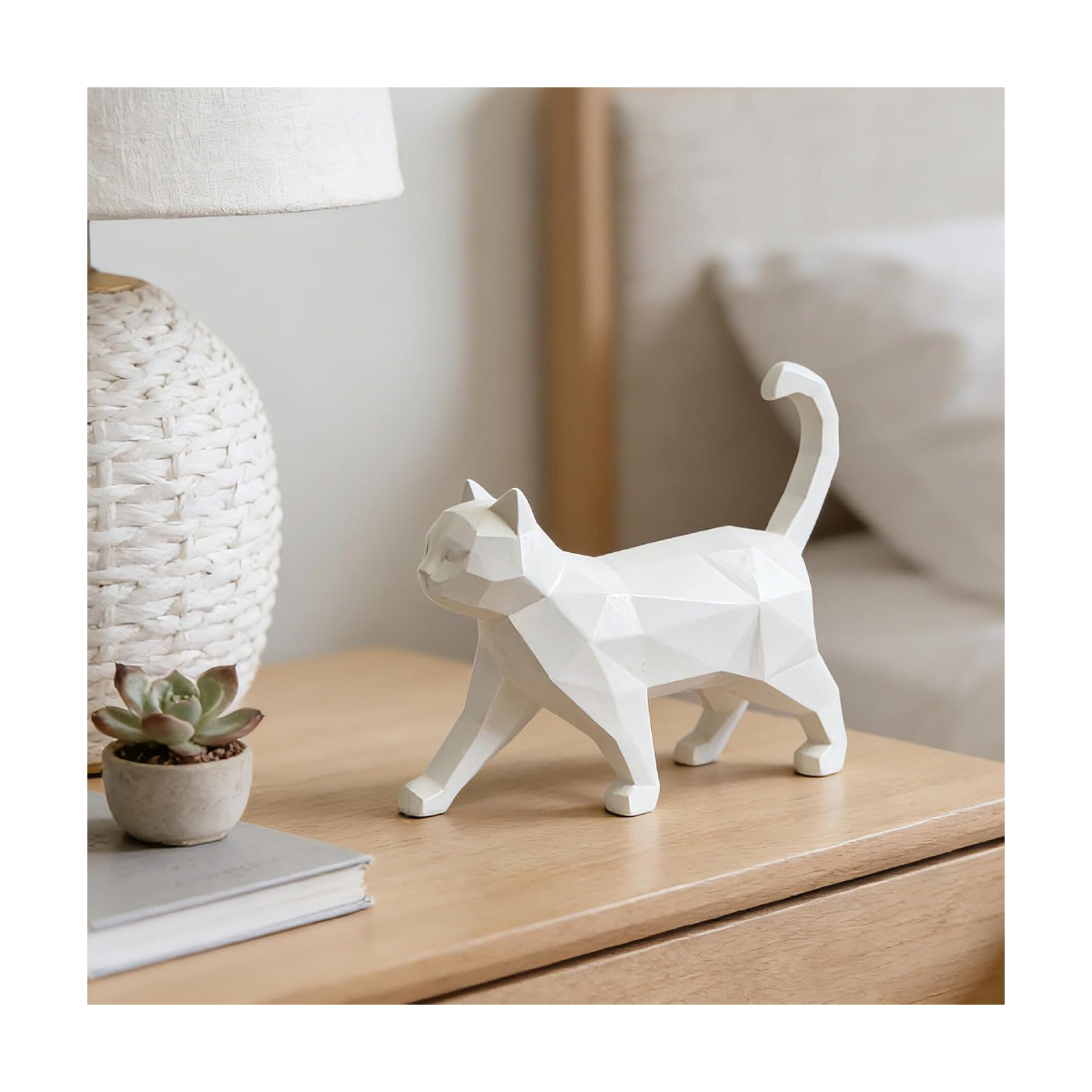 Geometric Knick Knacks Statue / Cat