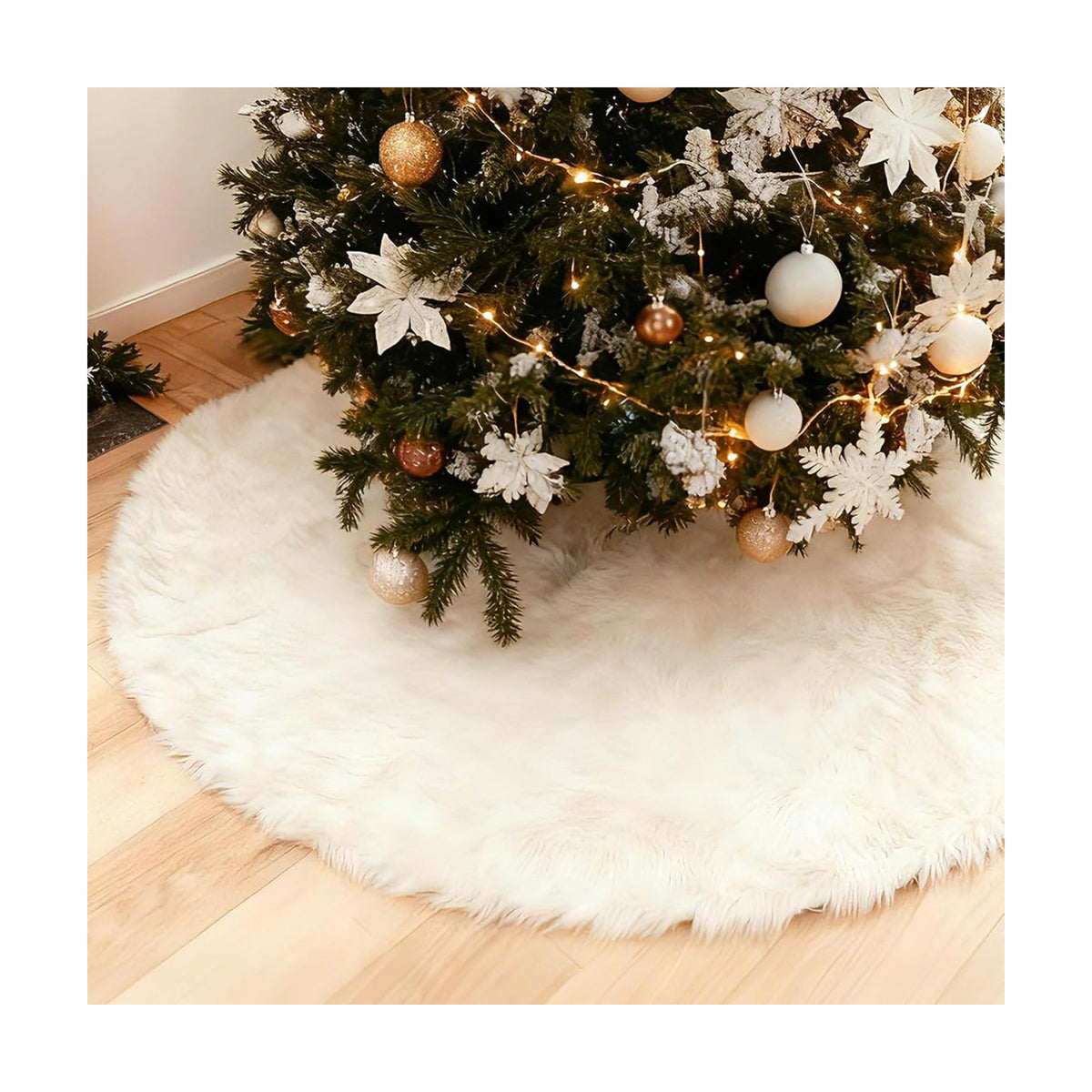 Christmas Tree Skirt White, 48 Inch Soft Faux Fur Xmas Tree Skirts, Large Luxury Velvet Plush Christmas Trees Decoration, White Ornaments for Christmas Holiday Party Indoor Party Home Decor