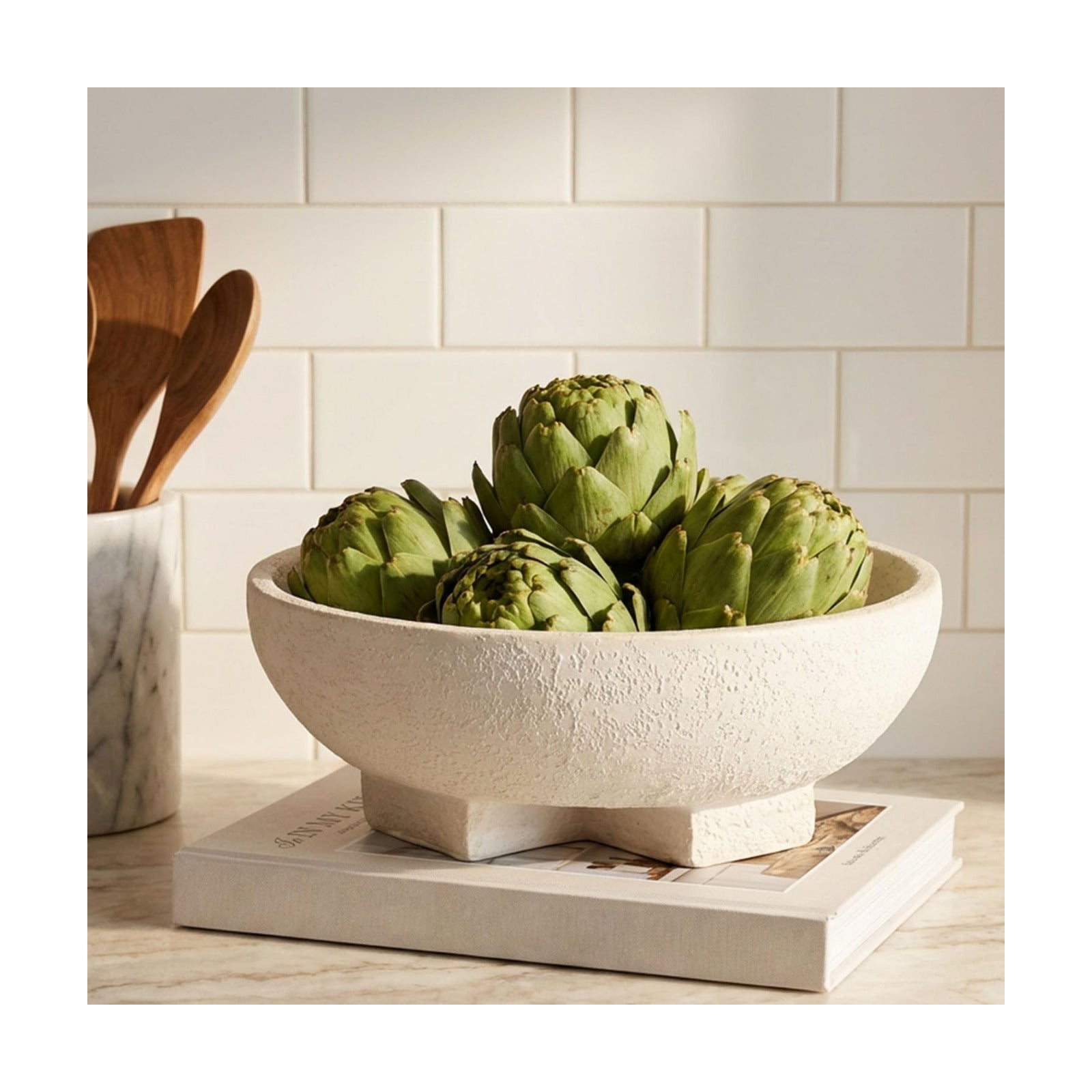 Pedestal Entryway Key / Beige-9.85in / Resin