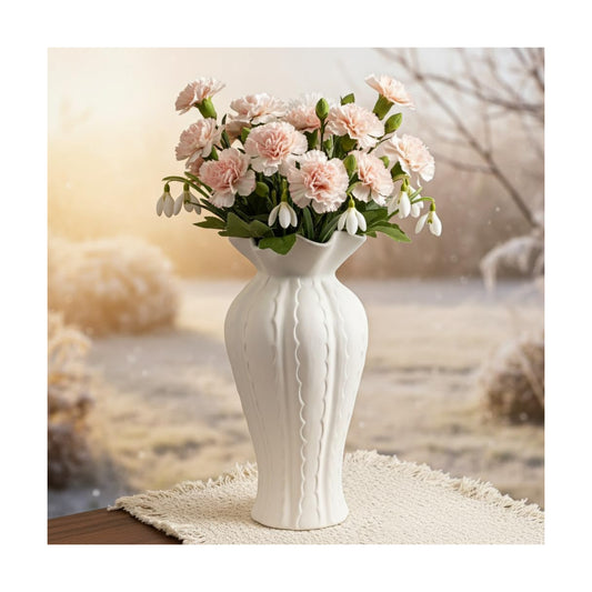 Sculptural Lily Vase / White