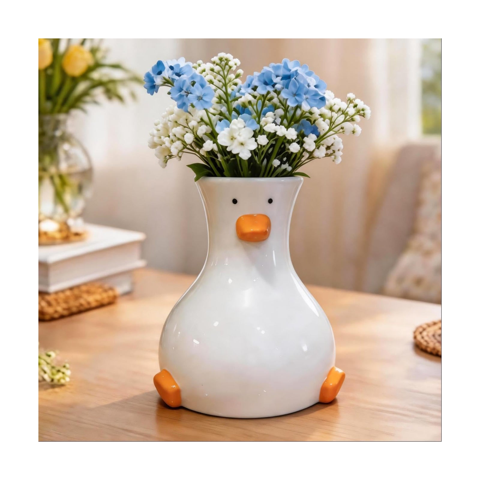 Animal-Themed Round Table Vase / Duck Vase / White