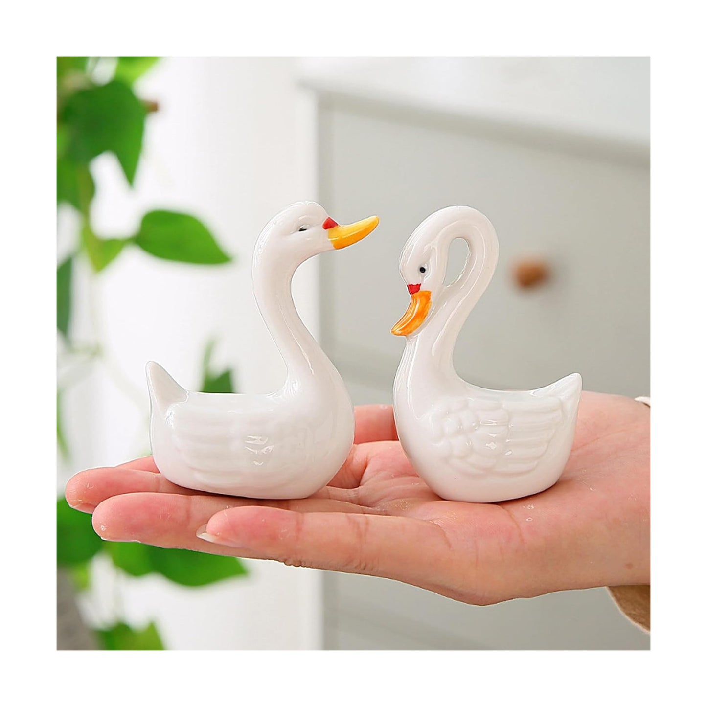 Ceramic Swan Figurines Cake Toppers / White / Small / Set of 2