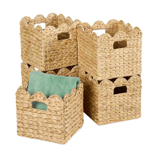 in Scalloped Hyacinth Baskets / 13 x 13 / Natural / Set of 5