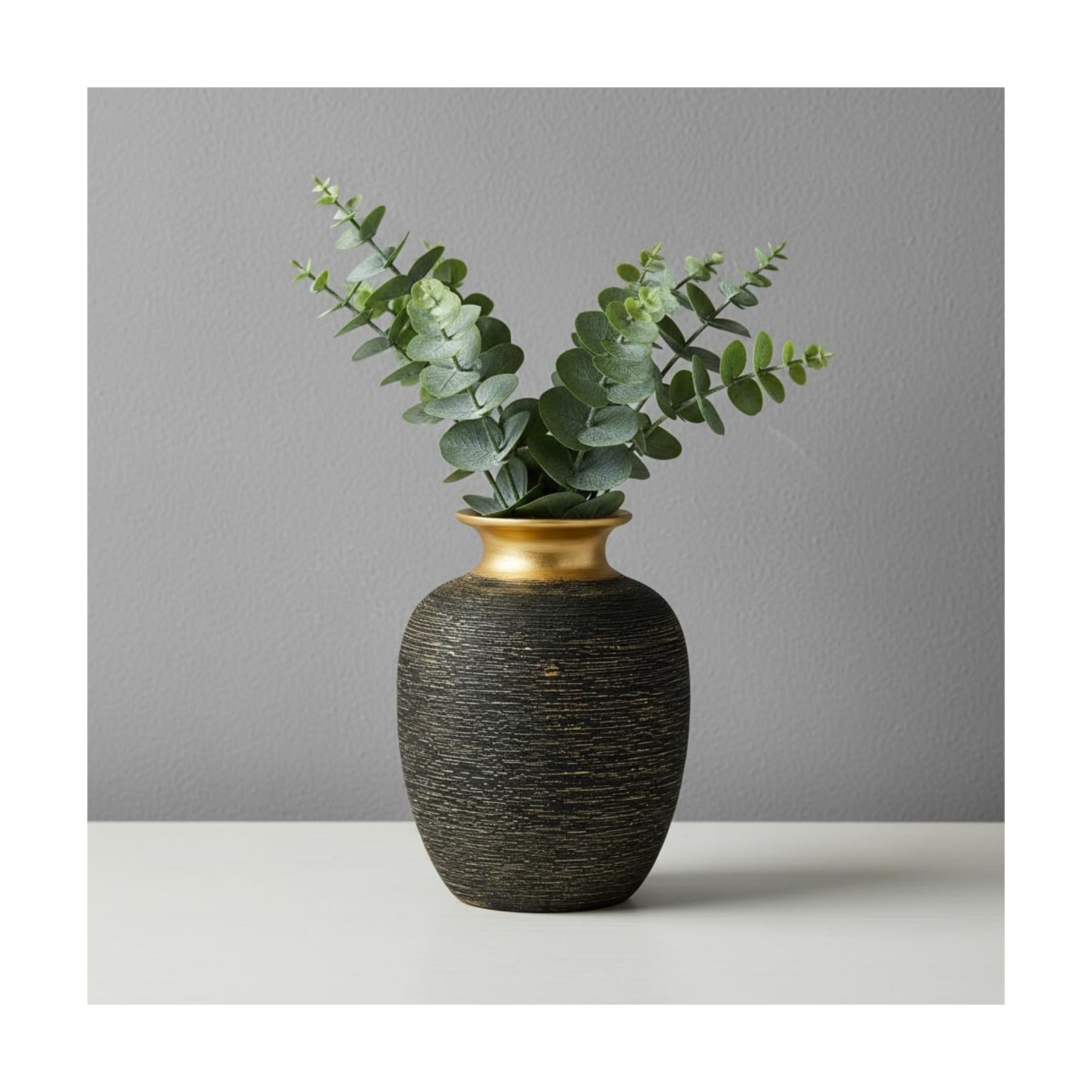 Modern Textured Decorative Vase / Black and Gold / 7 Inch
