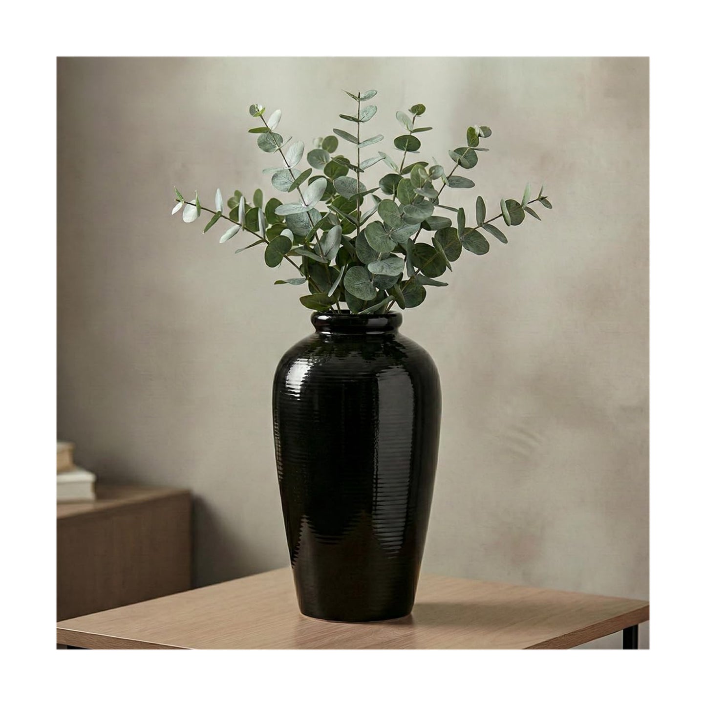Modern Decorative Minimalist Vase / 11 Inch / Black
