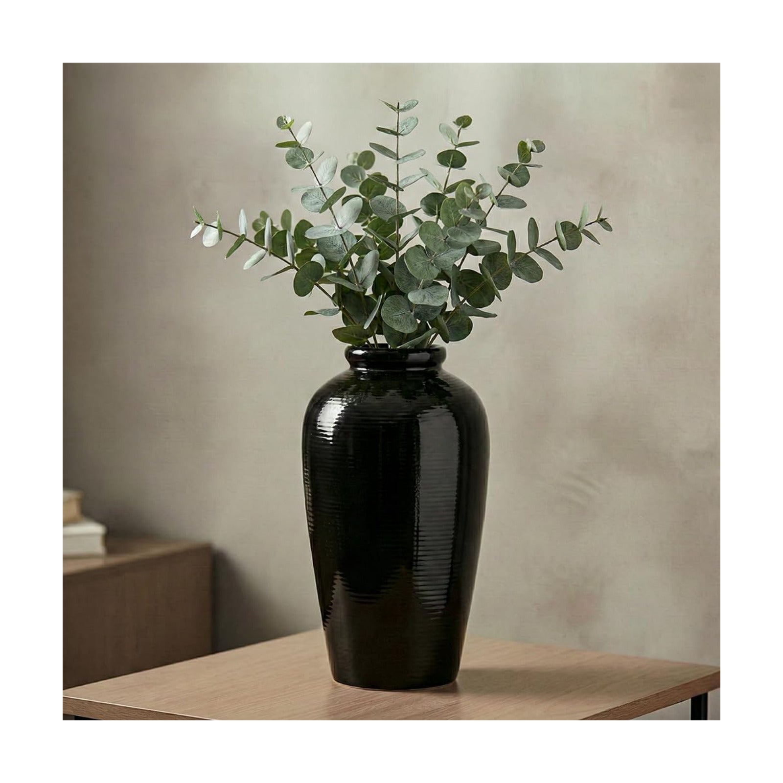 Modern Decorative Minimalist Vase / 11 Inch / Black