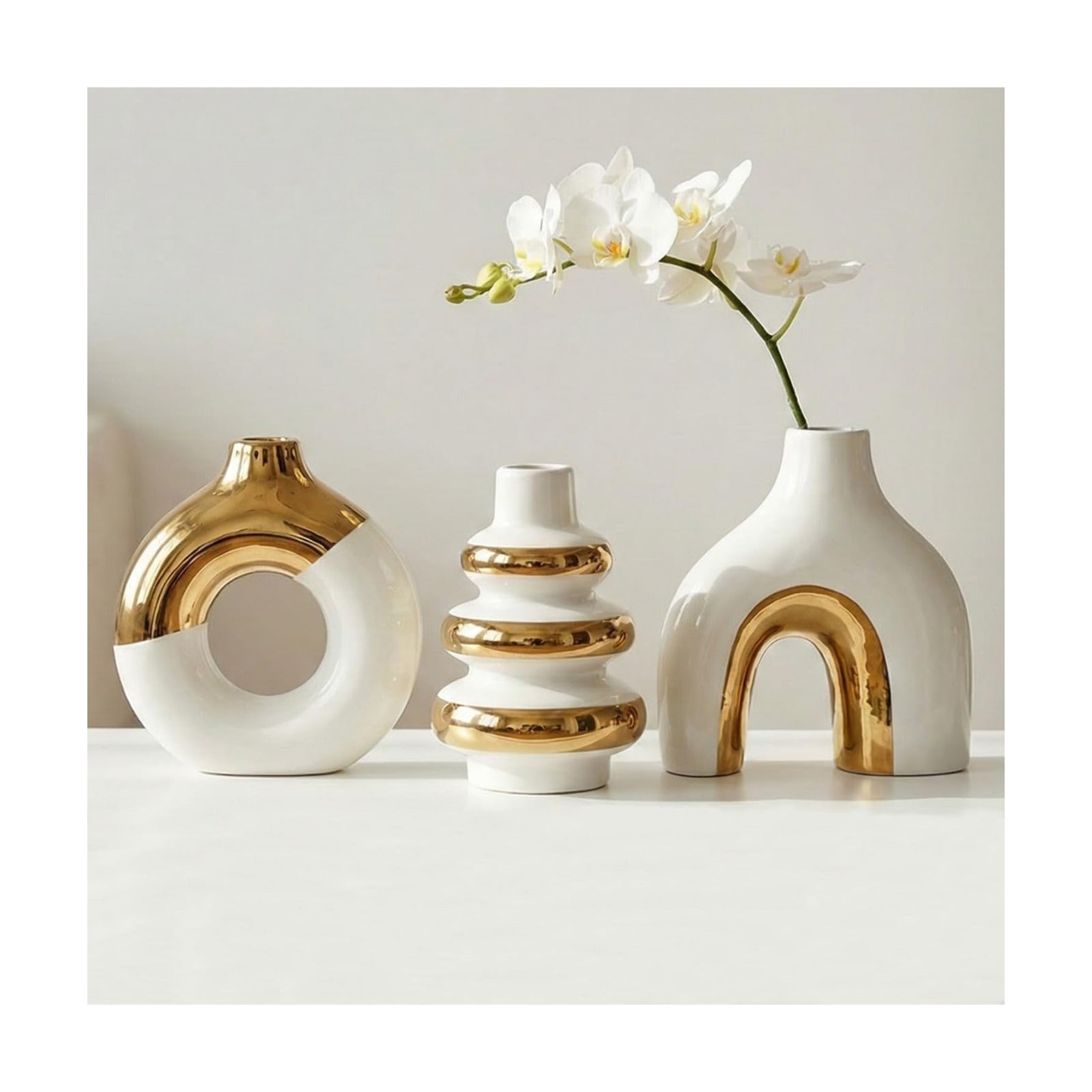 Modern Ceramic Decorative Vase / White and Gold / Set of 3