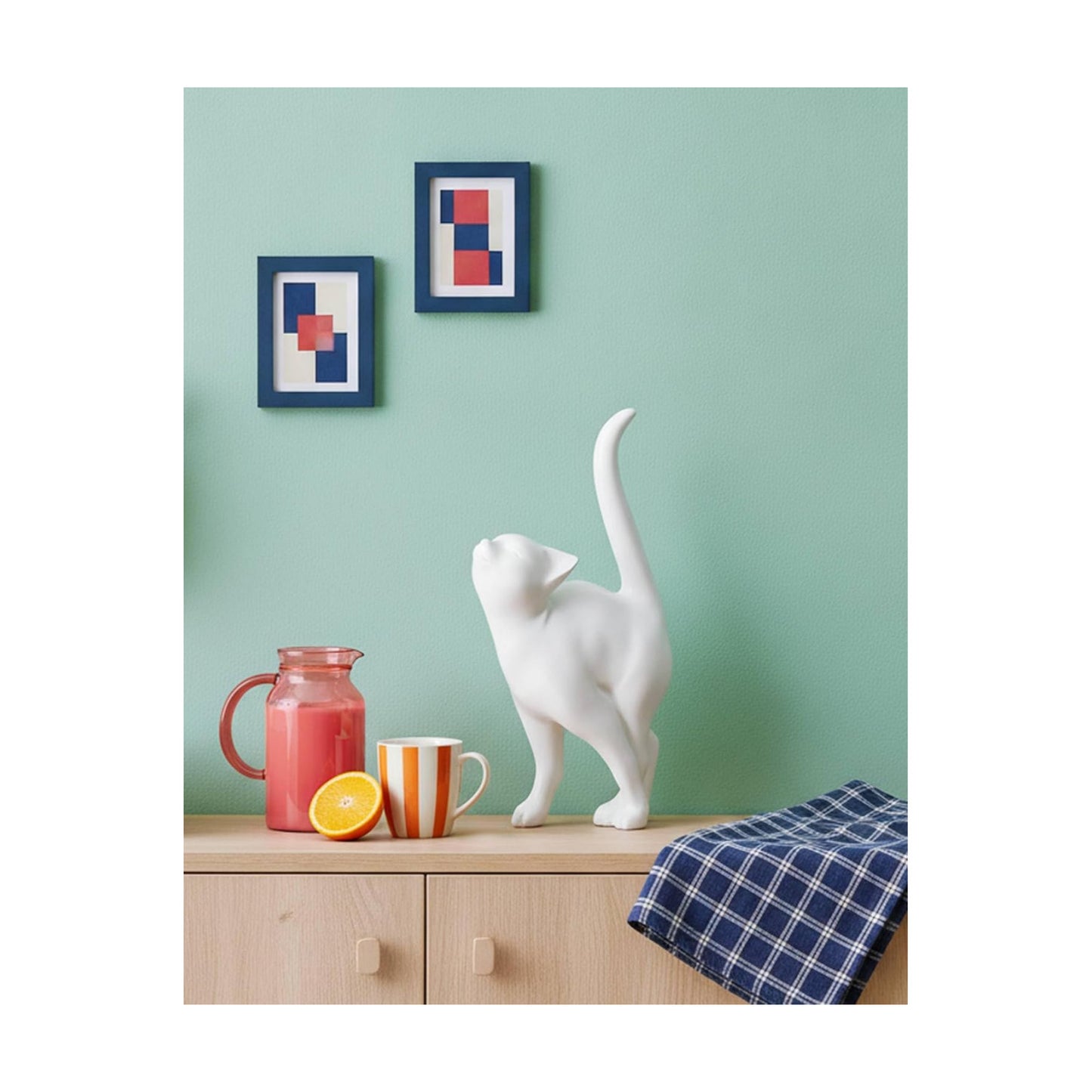 Cat Statue Home Decor Cat-Figurine / Single Cat / 7.5 x 4 x 14.5