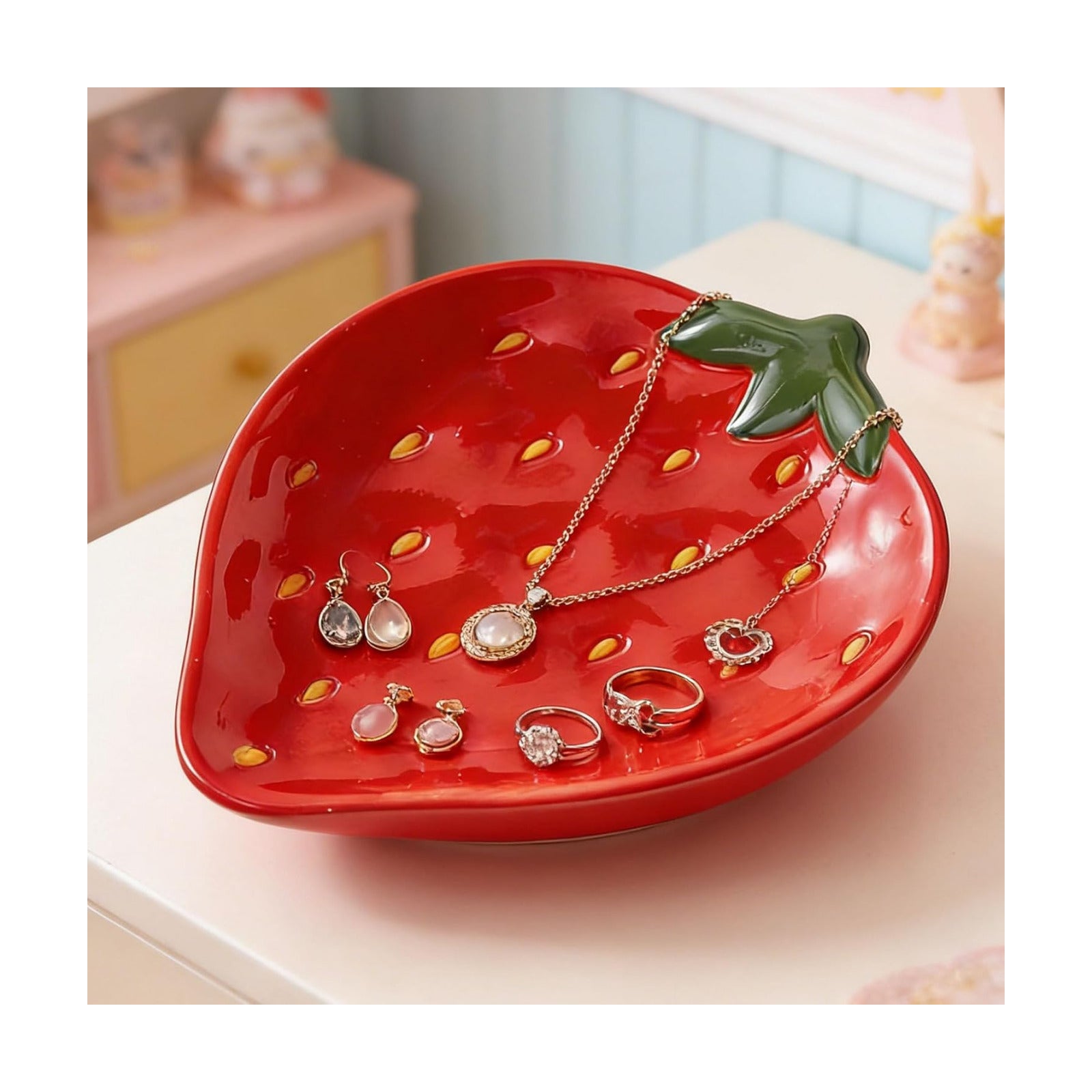 Strawberries Jewelry Dish Tray Ceramic Ring / Red Strawberries Decorative Tray / 5.52 x 4.53 x 0.91
