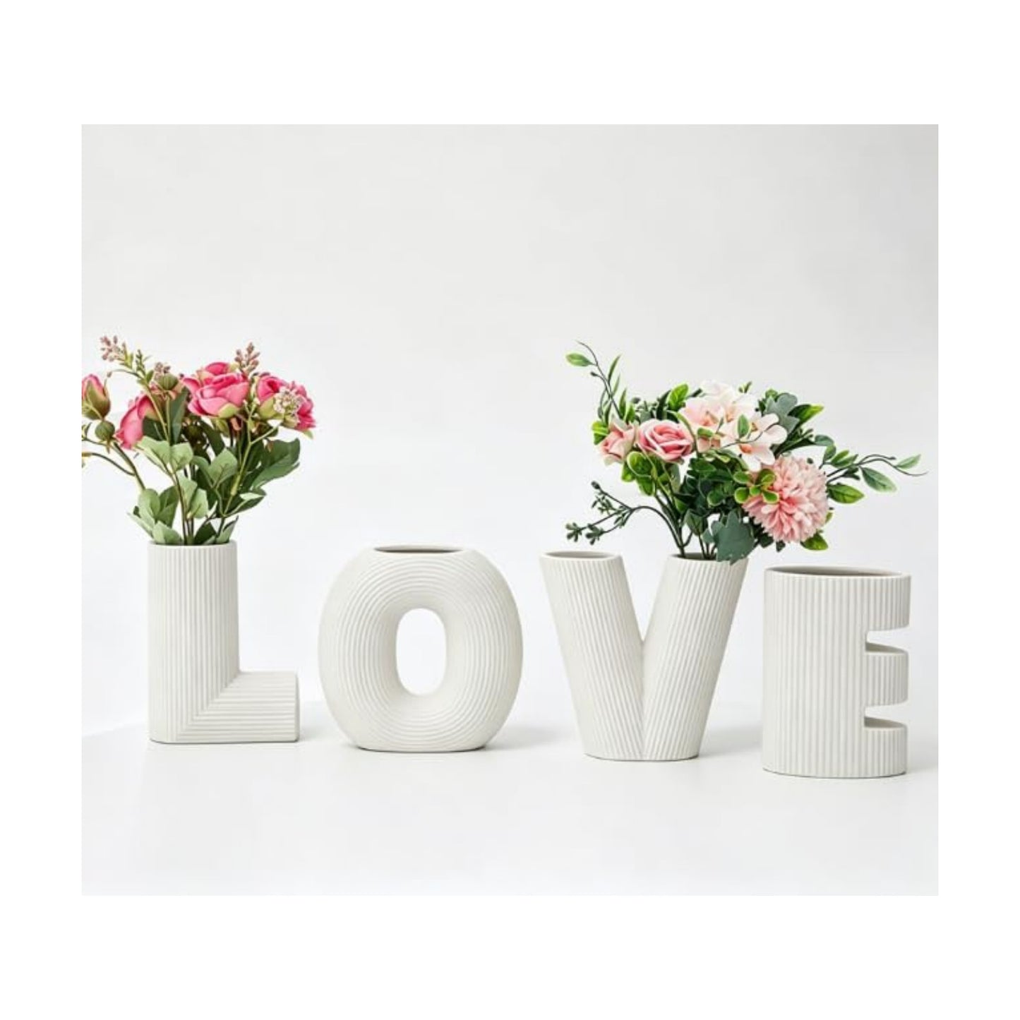 Love Sign Vases Ceramic Small Flower Vases Trendy Home Decor Entryway Decorative / White / Set of 4