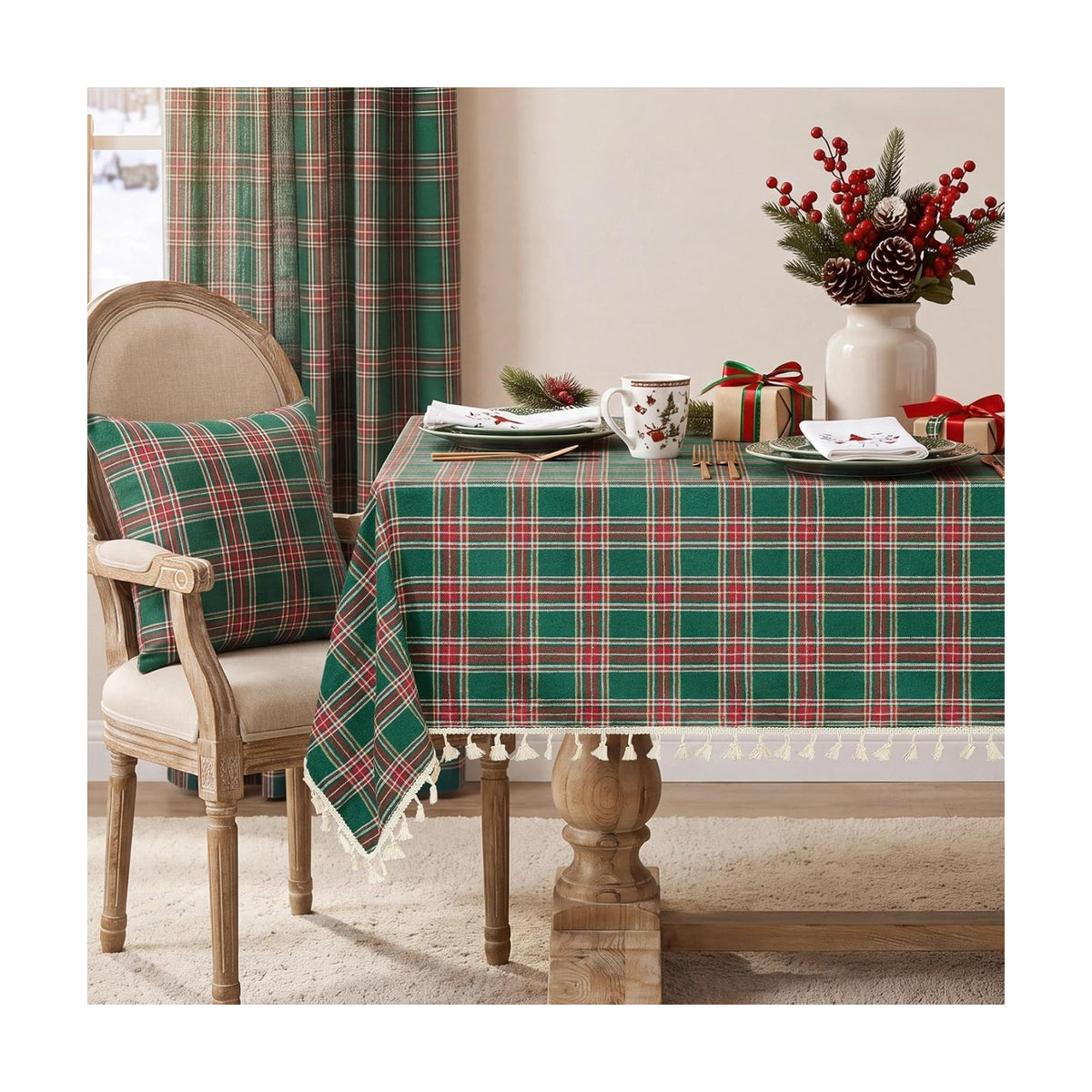 Softalker Christmas Plaid Tassel Tablecloth Rectangle, Green, 55" x 102"