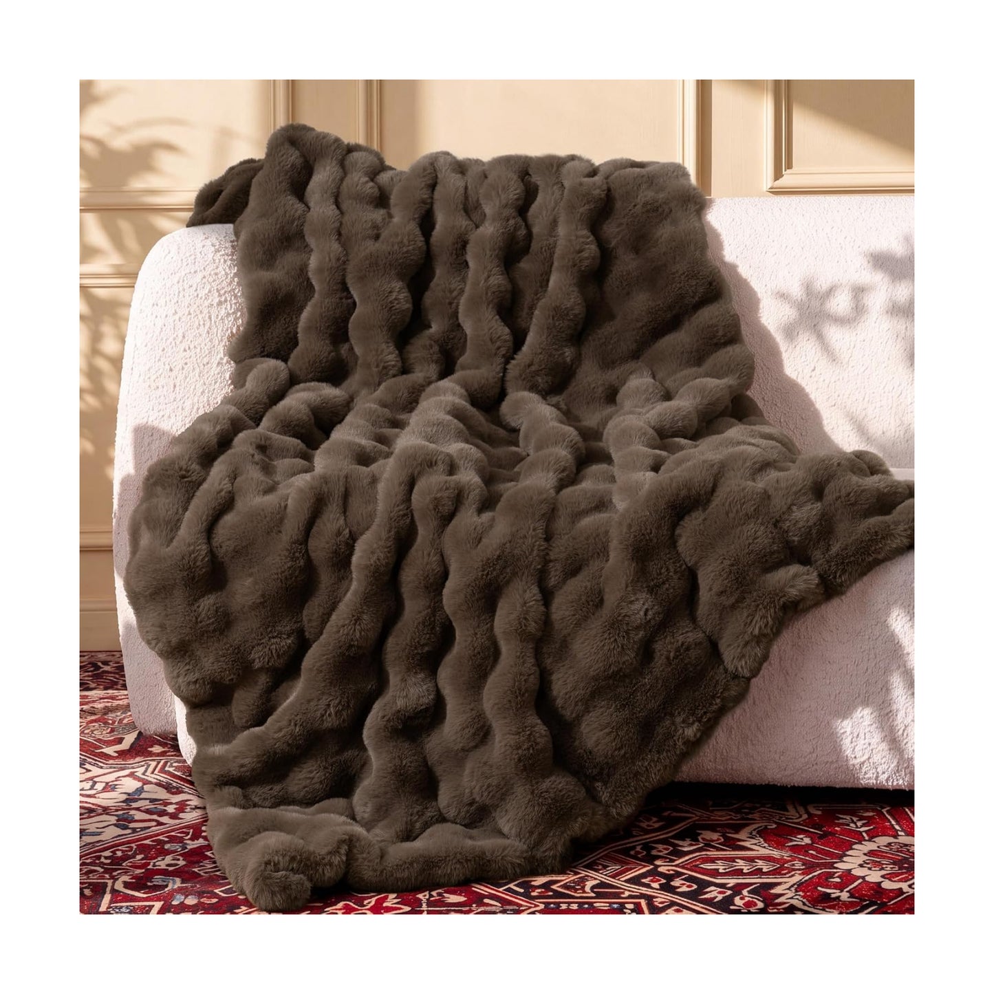 Ultra Soft Cozy Faux Fur Throw Blanket, Fuzzy Plush Thick Bubble Blanket, Oversize Luxury Fluffy Blanket for Couch