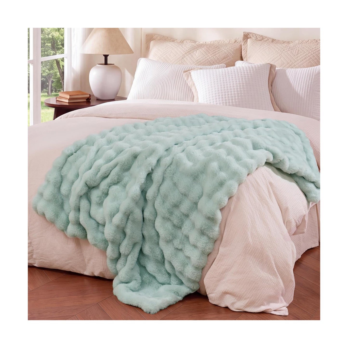 Ultra Soft Cozy Faux Fur Throw Blanket, Fuzzy Plush Thick Bubble Blanket, Oversize Luxury Fluffy Blanket for Couch
